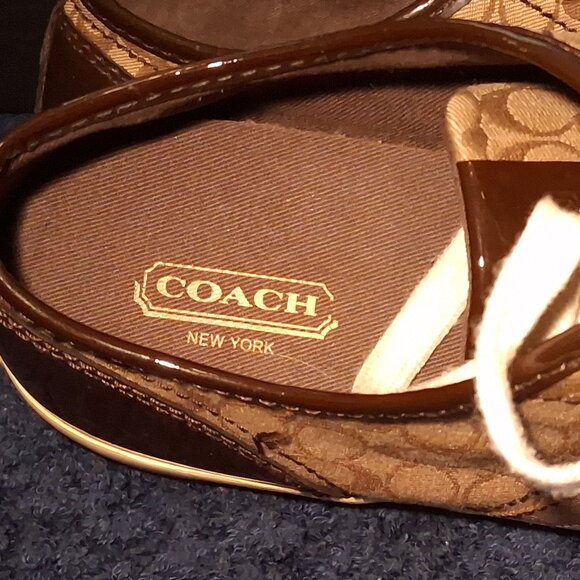 Coach Frances Signature Canvas Low-Top Sneakers Size 8B with Original Box - Picture 10 of 16